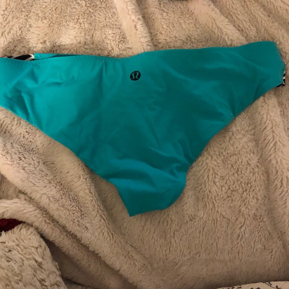 Lulumeon swimsuit bottom
